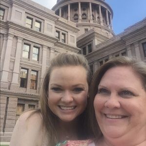 Meet your Posher, Lori